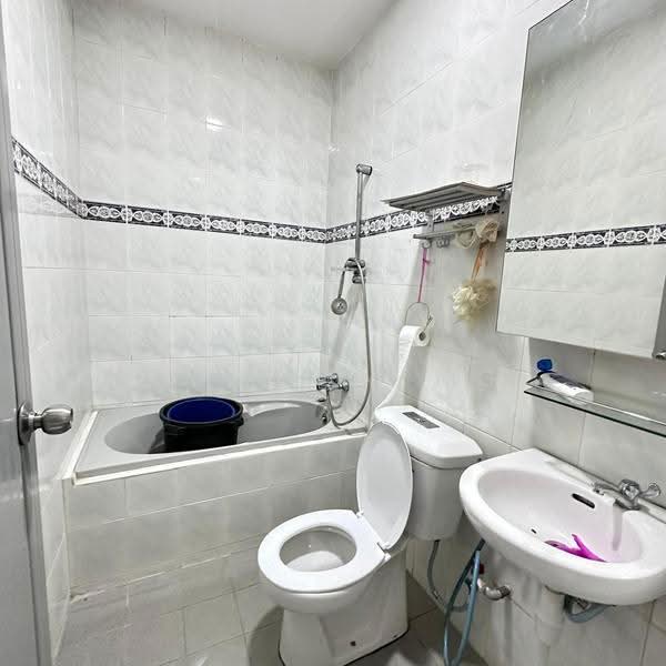Rumah Teres 1-Tingkat untuk Dijual di Johor Bahru (Johor) - Sharon Ng - Bathroom - PropertyGuru.com.my