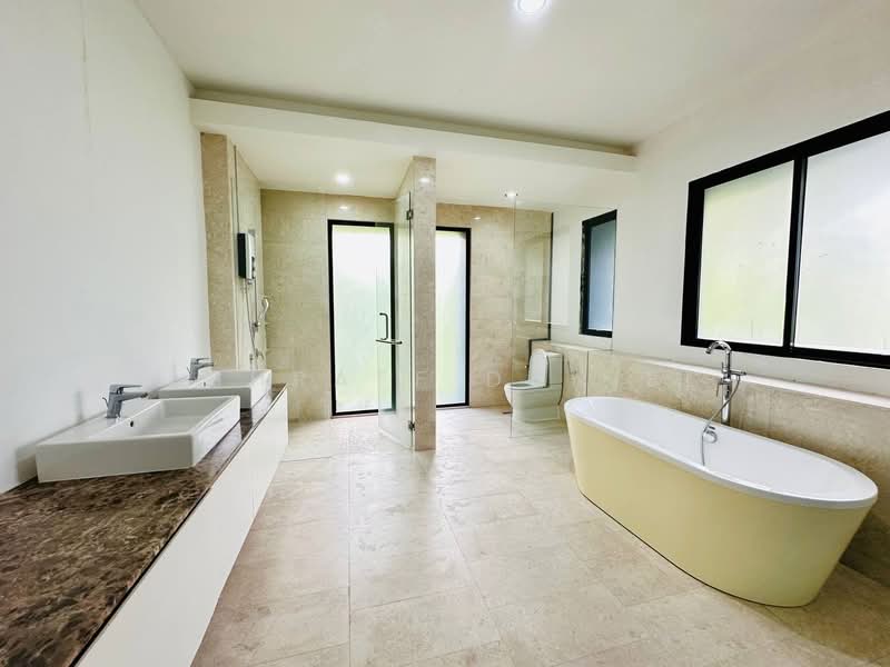 Bungalow for Sale in Ampang Jaya (Ampang) - Ashraff Daniel - Bathroom - PropertyGuru.com.my