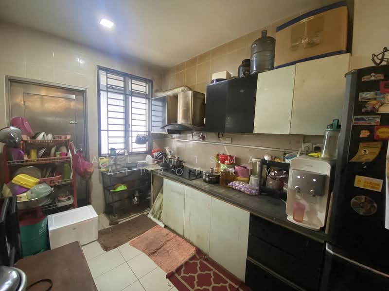 2-storey Terraced House for Sale in Taman JP Perdana (Johor Bahru) - Azlan Ismail aiproperty - Kitchen - PropertyGuru.com.my