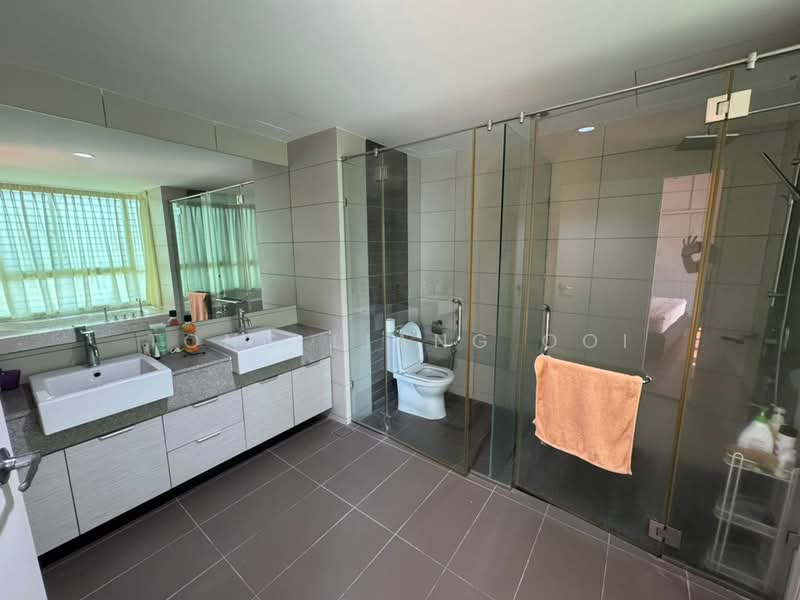 Condominium for Rent at Platino Condominium - Tong Liang Ooi - Bathroom - PropertyGuru.com.my