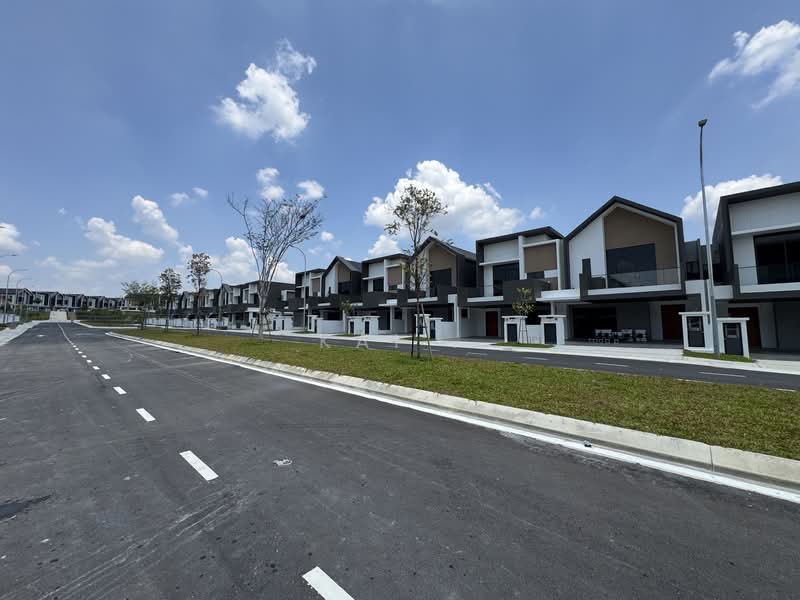2-storey Terraced House for Sale in Bandar Gamuda Gardens (Rawang) - KAI . - Exterior - PropertyGuru.com.my