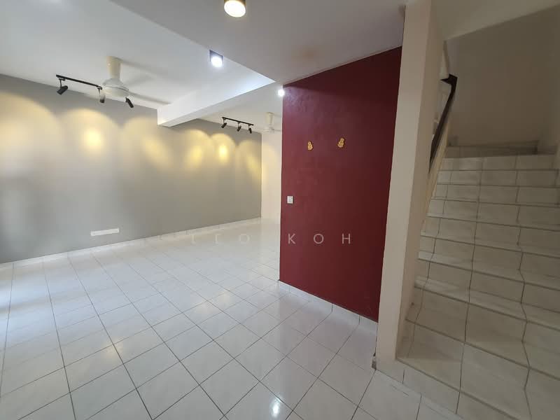 2-storey Terraced House for Sale in Bandar Putra Permai (Seri Kembangan) - Leo Koh - Interior - PropertyGuru.com.my