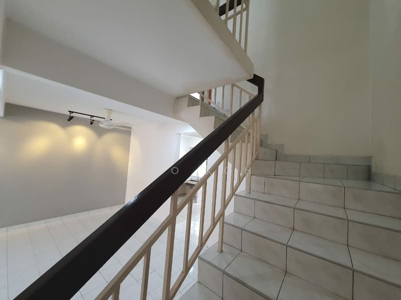 2-storey Terraced House for Sale in Bandar Putra Permai (Seri Kembangan) - Leo Koh - Interior - PropertyGuru.com.my