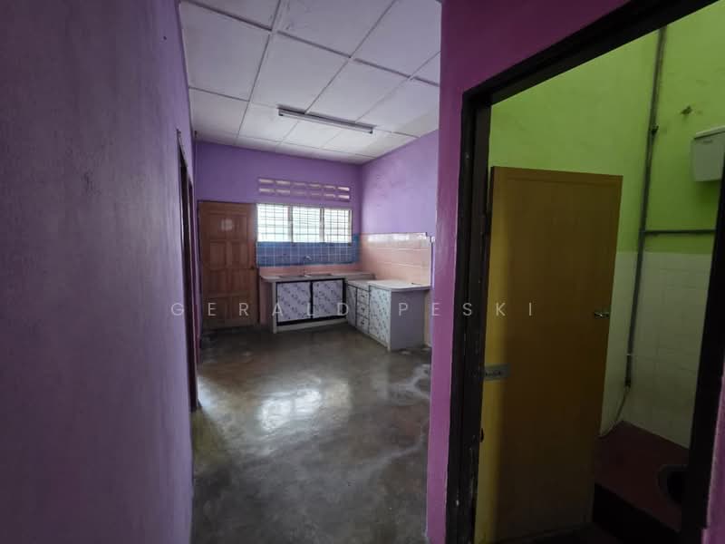 1-storey Terraced House for Sale in Lunas (Kedah) - Gerald Peski - Kitchen - PropertyGuru.com.my