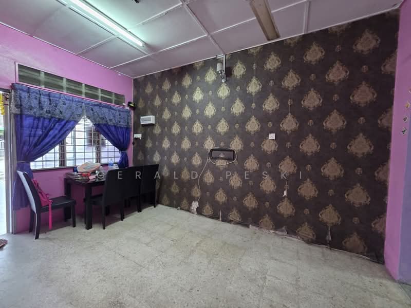1-storey Terraced House for Sale in Lunas (Kedah) - Gerald Peski - Dining Room - PropertyGuru.com.my