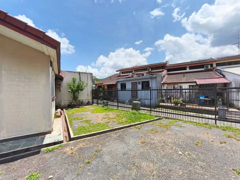 Rumah Teres 1 Tingkat untuk Dijual di Taman Perling (Perling) - Larissa Sim - Exterior - PropertyGuru.com.my