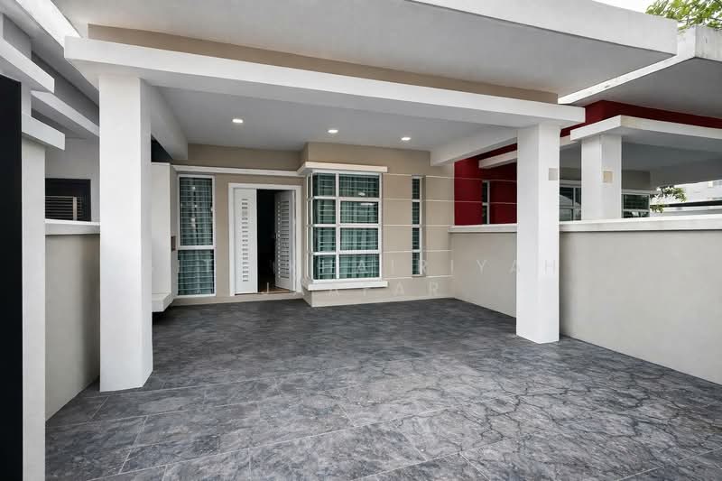 1-storey Terraced House for Sale in Setia Alam (Selangor) - SITI KHAIRIYAH JAAFAR - Exterior - PropertyGuru.com.my
