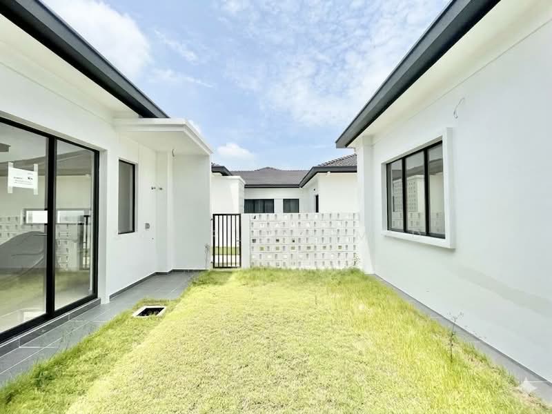 Terraced House for Sale in Kuala Selangor (Selangor) - Sabirin Ahmad - Exterior - PropertyGuru.com.my