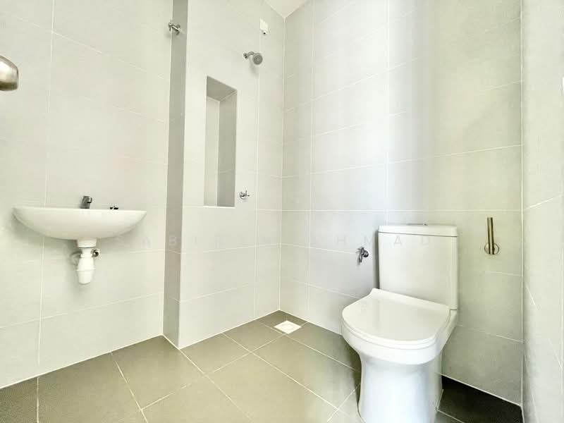 Terraced House for Sale in Kuala Selangor (Selangor) - Sabirin Ahmad - Bathroom - PropertyGuru.com.my