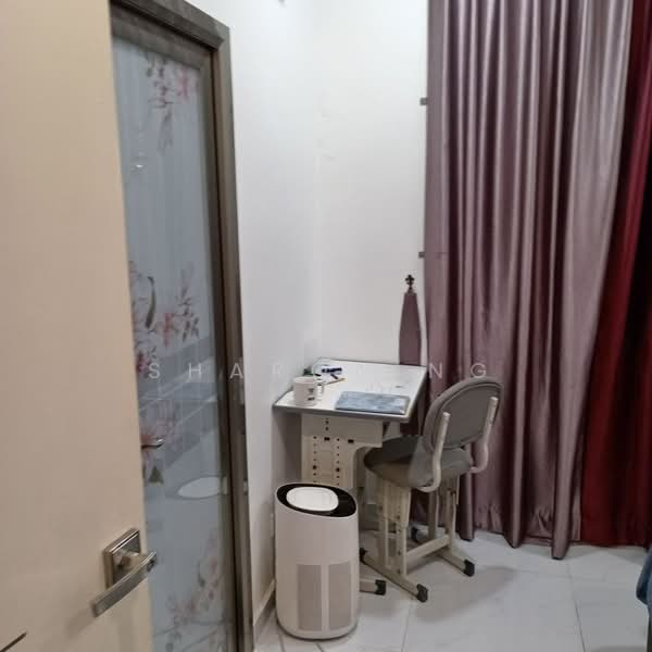 Rumah Teres 2 Tingkat untuk Dijual di Bandar Baru Permas Jaya - Sharon Ng - Study - PropertyGuru.com.my