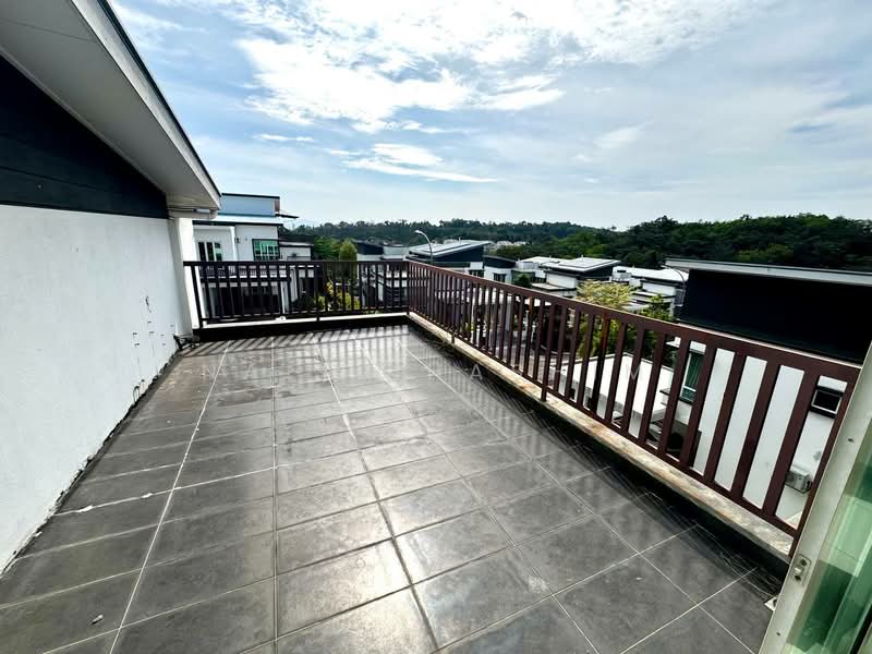 Bungalow for Sale in Sungai Merab (Dengkil) - Nafis Hashim - Balcony - PropertyGuru.com.my