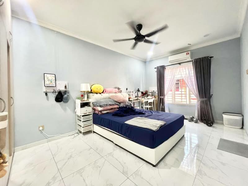 2-storey Terraced House for Sale in Gombak (Kuala Lumpur) - Nur Alia Omar - Bedroom - PropertyGuru.com.my