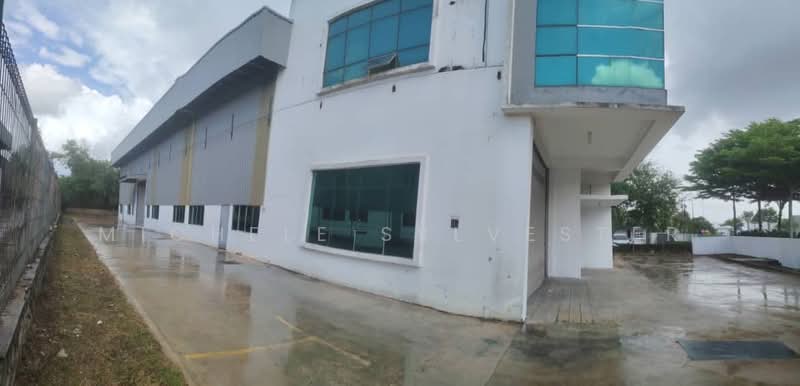 Rumah Teres 2 Tingkat untuk Dijual di Taman Setia Indah (Tebrau) - Michele Sylvester - Exterior - PropertyGuru.com.my