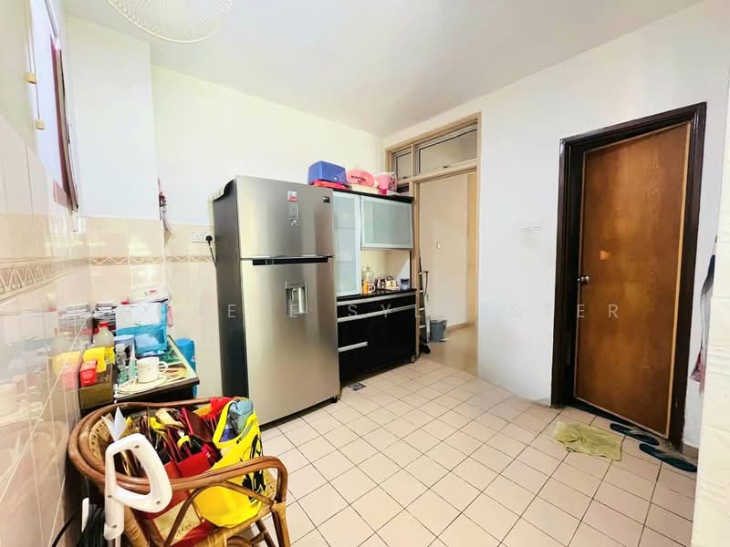 Rumah Teres 2 Tingkat untuk Dijual di Taman Setia Indah (Tebrau) - Michele Sylvester - Kitchen - PropertyGuru.com.my
