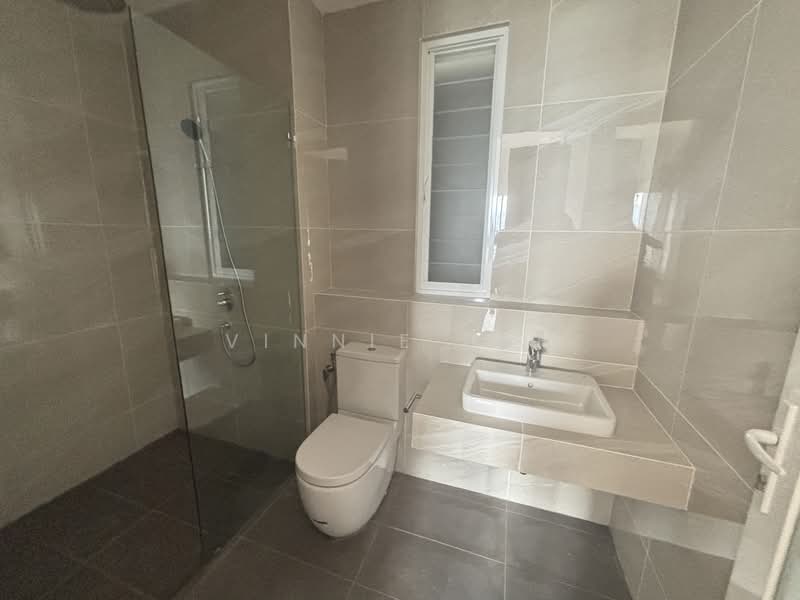 Kondominium untuk Dijual di Codrington Residence - Vinnie Loh - Bathroom - PropertyGuru.com.my