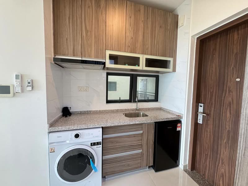 Apartment for Sale at Starview Bay @ Forest City - Sky Khoo - Kitchen - PropertyGuru.com.my