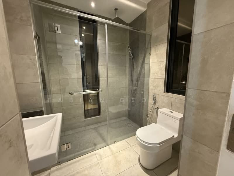 Servis Apartment untuk Dijual di The Sentral Suites - Fabian George - Bathroom - PropertyGuru.com.my