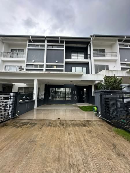 Rumah Teres 3 Tingkat untuk Disewa di Kajang (Selangor) - Faizul Zamrod - Exterior - PropertyGuru.com.my