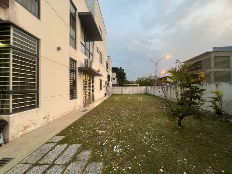3-storey Terraced House for Sale in Bandar Mahkota Cheras (Cheras) - Mr Wan - Exterior - PropertyGuru.com.my