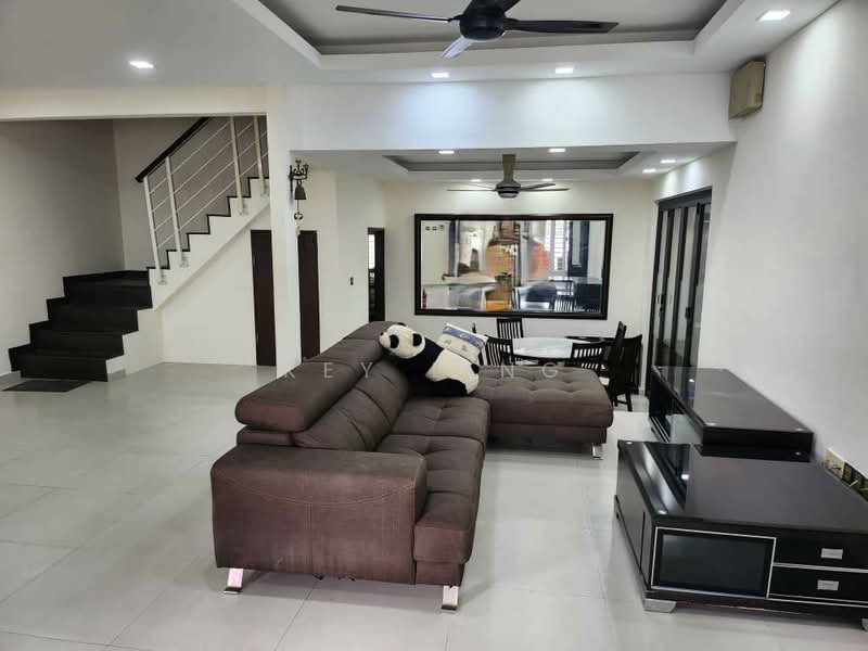 2-storey Terraced House for Rent in SS2 (Petaling Jaya) - Key Ling - Living Room - PropertyGuru.com.my