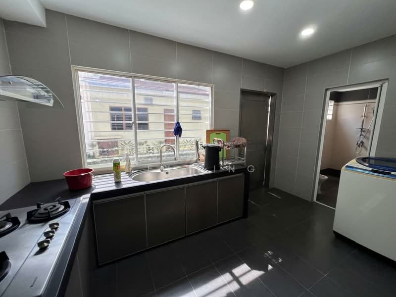 Rumah Teres 2 Tingkat untuk Disewa di SS2 (Petaling Jaya) - Key Ling - Kitchen - PropertyGuru.com.my