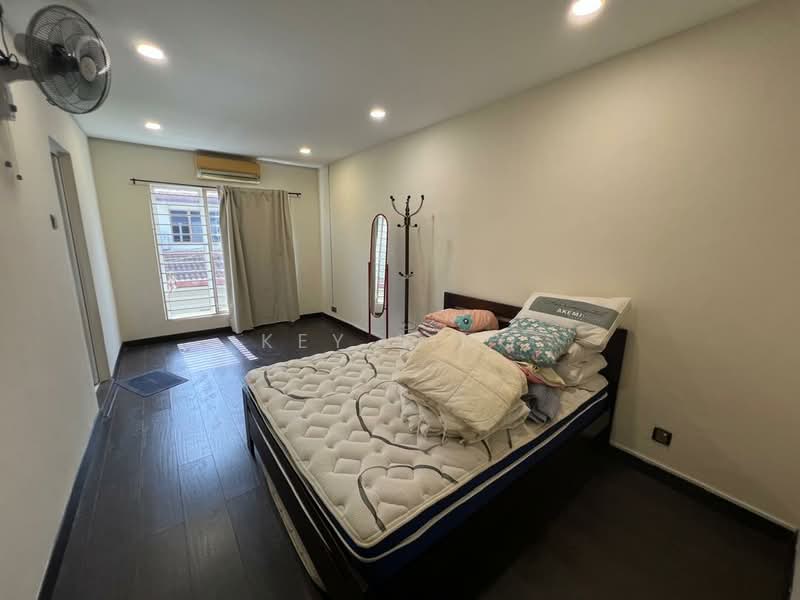 Rumah Teres 2 Tingkat untuk Disewa di SS2 (Petaling Jaya) - Key Ling - Bedroom - PropertyGuru.com.my