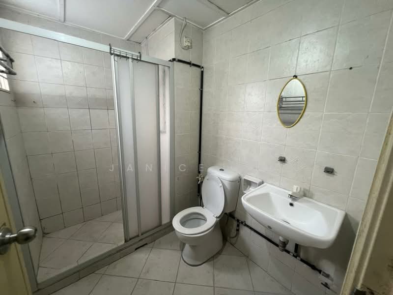 Kondominium untuk Dijual di Green Avenue Condominium - Janice Lau - Bathroom - PropertyGuru.com.my