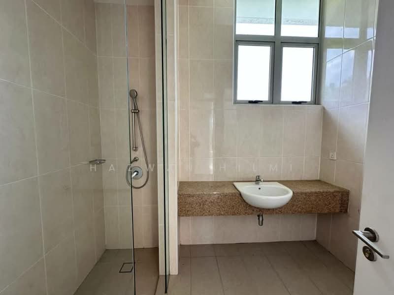 Rumah Berkembar untuk Dijual di Taman Tun Dr Ismail (Kuala Lumpur) - Hazwan Hilmi - Bathroom - PropertyGuru.com.my
