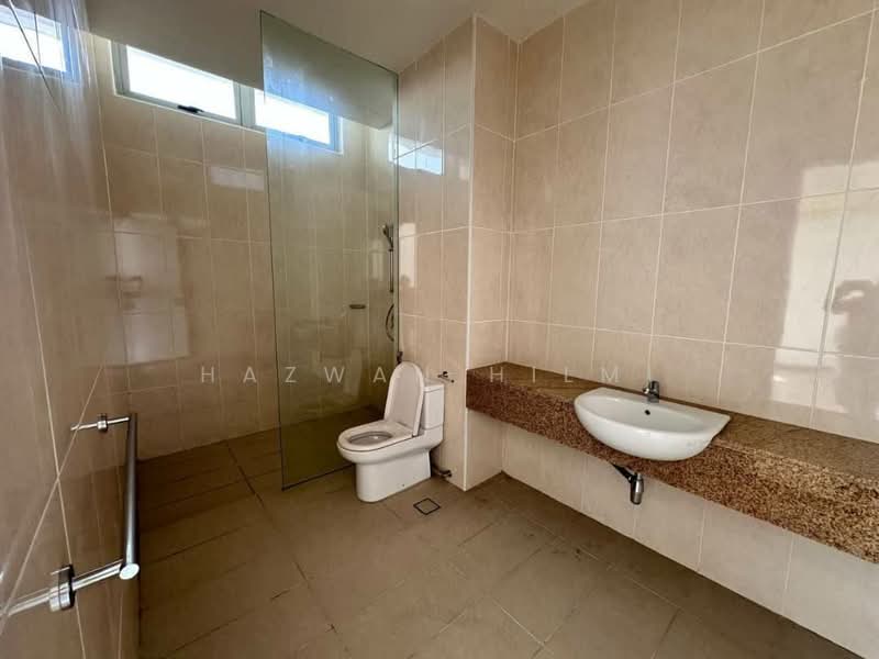 Rumah Berkembar untuk Dijual di Taman Tun Dr Ismail (Kuala Lumpur) - Hazwan Hilmi - Bathroom - PropertyGuru.com.my