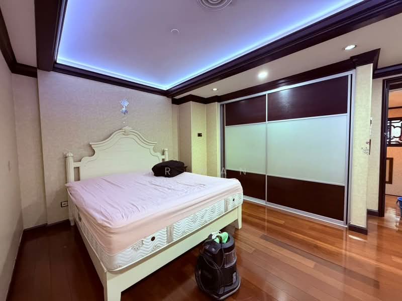 Service Residence for Sale at 3 Kia Peng - Mr Wan - Bedroom - PropertyGuru.com.my