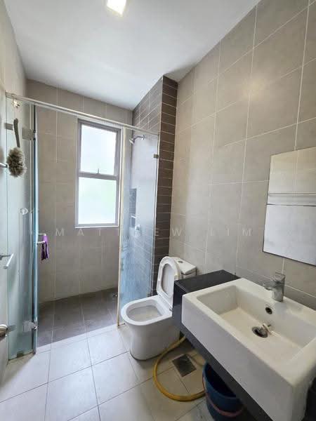 Semi-Detached House for Sale in Ambang Botanic (Klang) - Matthew Lim - Bathroom - PropertyGuru.com.my