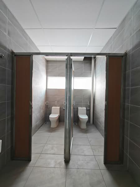 Factory for Sale in Bandar Enstek (Negeri Sembilan) - Victor Lim - Bathroom - PropertyGuru.com.my