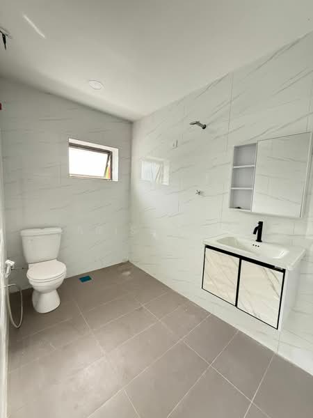 Semi-Detached House for Sale in Johor Bahru (Johor) - Larissa Sim - Bathroom - PropertyGuru.com.my