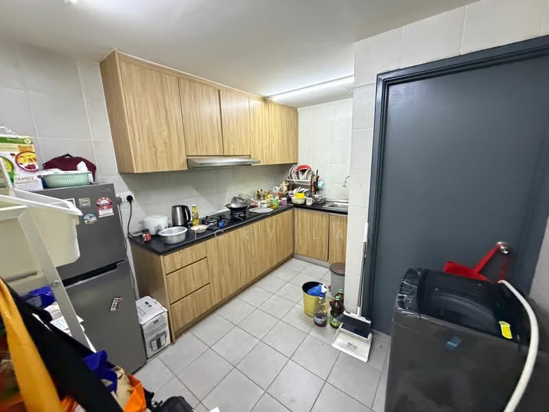 Pangsapuri untuk Dijual di 125 Rich Residence - Nicky Lai - Kitchen - PropertyGuru.com.my