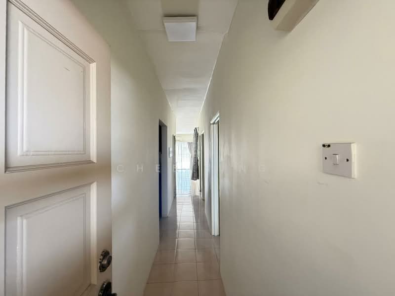Pangsapuri untuk Disewa di Residensi Bistaria - Chee Seng - Corridor - PropertyGuru.com.my