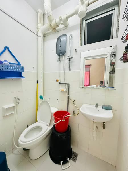 Pangsapuri untuk Dijual di Sri Bayu - Peggie Chua - Bathroom - PropertyGuru.com.my