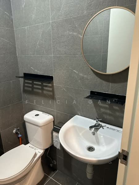 Servis Apartment untuk Disewa di Majestic Maxim - Felicia Gan - Bathroom - PropertyGuru.com.my