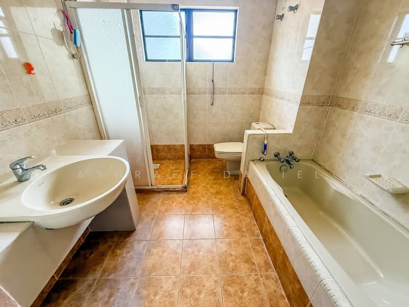 Semi-Detached House for Sale in Presint 9 (Putrajaya) - Ashraff Daniel - Bathroom - PropertyGuru.com.my