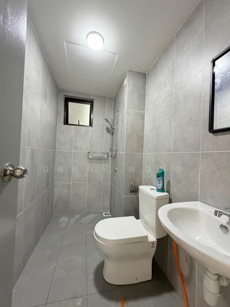 Condominium for Rent at Avia Plus, Bandar Country Homes - Danny Wong - Bathroom - PropertyGuru.com.my