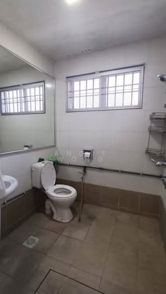 Rumah Berkembar untuk Dijual di Anjung Tawas Damai (Ipoh) - Angie Wong - Bathroom - PropertyGuru.com.my