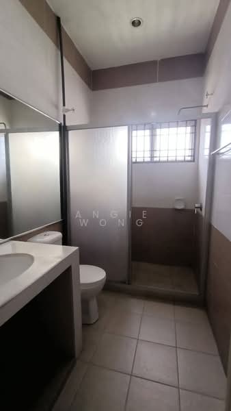 Rumah Berkembar untuk Dijual di Anjung Tawas Damai (Ipoh) - Angie Wong - Bathroom - PropertyGuru.com.my