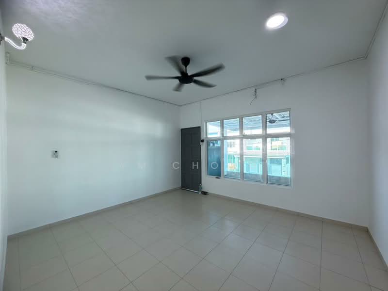 Rumah Teres 2 Tingkat untuk Dijual di Taman Belimbing Harmoni (Durian Tunggal) - YM Chong - Living Room - PropertyGuru.com.my