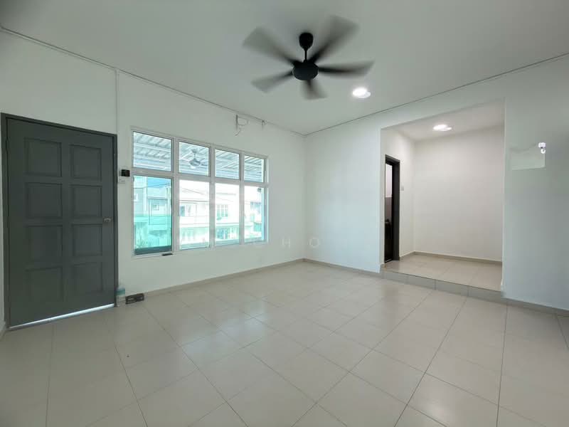 Rumah Teres 2 Tingkat untuk Dijual di Taman Belimbing Harmoni (Durian Tunggal) - YM Chong - Living Room - PropertyGuru.com.my