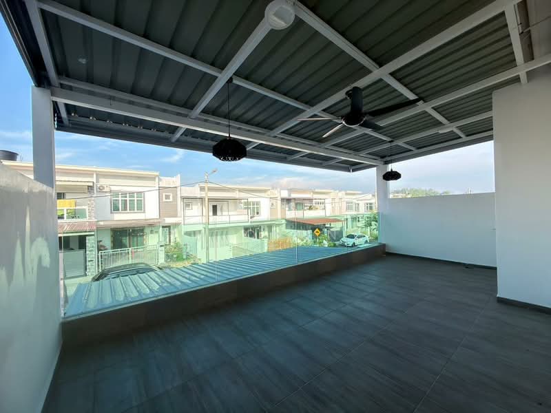 Rumah Teres 2 Tingkat untuk Dijual di Taman Belimbing Harmoni (Durian Tunggal) - YM Chong - Balcony - PropertyGuru.com.my