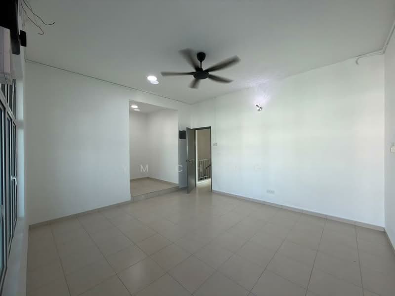 Rumah Teres 2 Tingkat untuk Dijual di Taman Belimbing Harmoni (Durian Tunggal) - YM Chong - Living Room - PropertyGuru.com.my