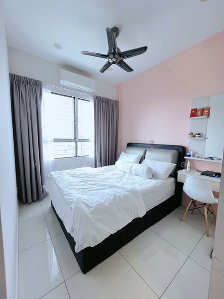 Condominium for Sale at Skyview Residence - Vivian Chang - Bedroom - PropertyGuru.com.my