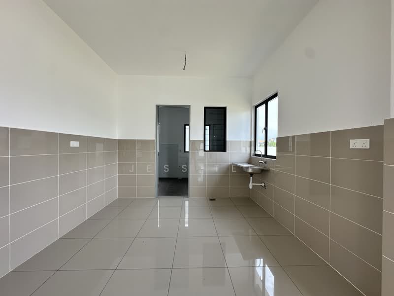 Semi-Detached House for Sale in Setia Utama (Setia Alam) - Jess Tee - Kitchen - PropertyGuru.com.my