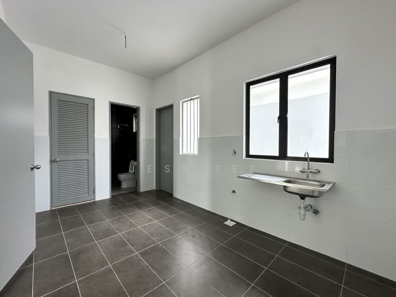 Semi-Detached House for Sale in Setia Utama (Setia Alam) - Jess Tee - Bathroom - PropertyGuru.com.my