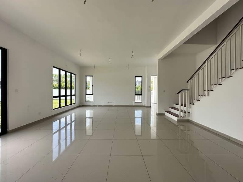 Semi-Detached House for Sale in Setia Utama (Setia Alam) - Jess Tee - Living Room - PropertyGuru.com.my