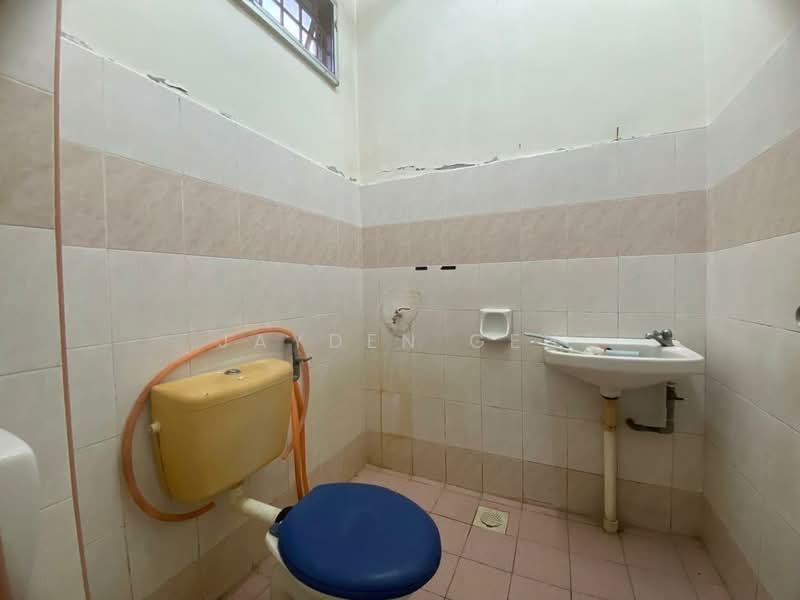 2-storey Terraced House for Sale in Taman Mahagoni (Alor Setar) - Jayden Geh - Bathroom - PropertyGuru.com.my